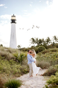 lighthouse, birds, couple, beach, white dress, kiss
