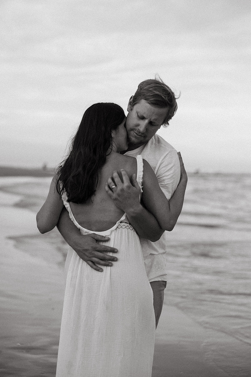 engagement, beach, blue hour, photographer, black and white, film